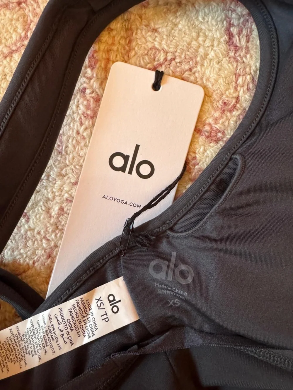 ALO Yoga wild thing bra XS color anthracite